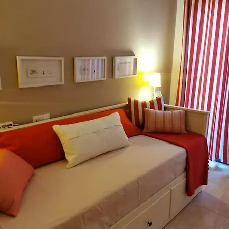 My Place In 6 شقة *